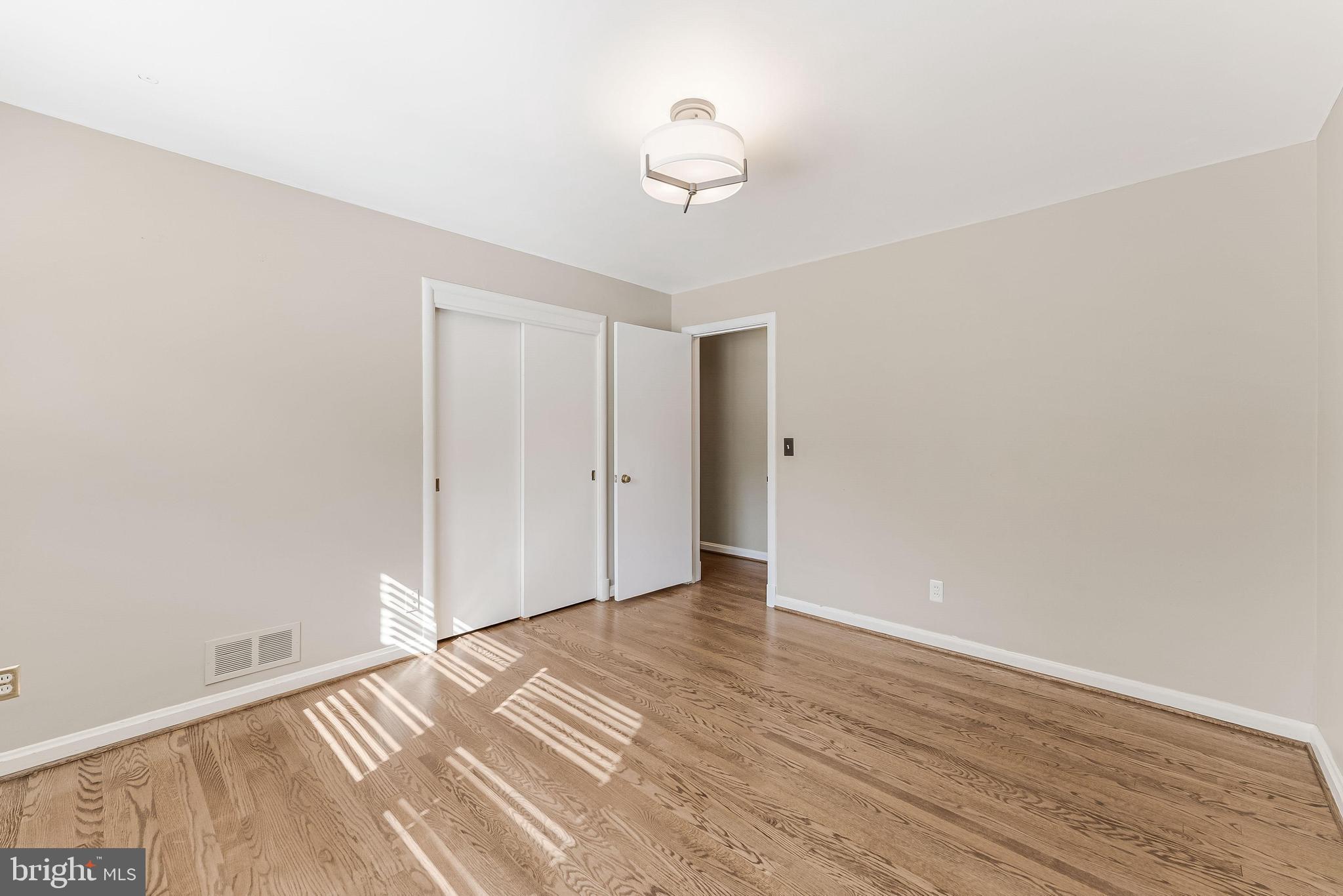 3867 N CHESTERBROOK ROAD