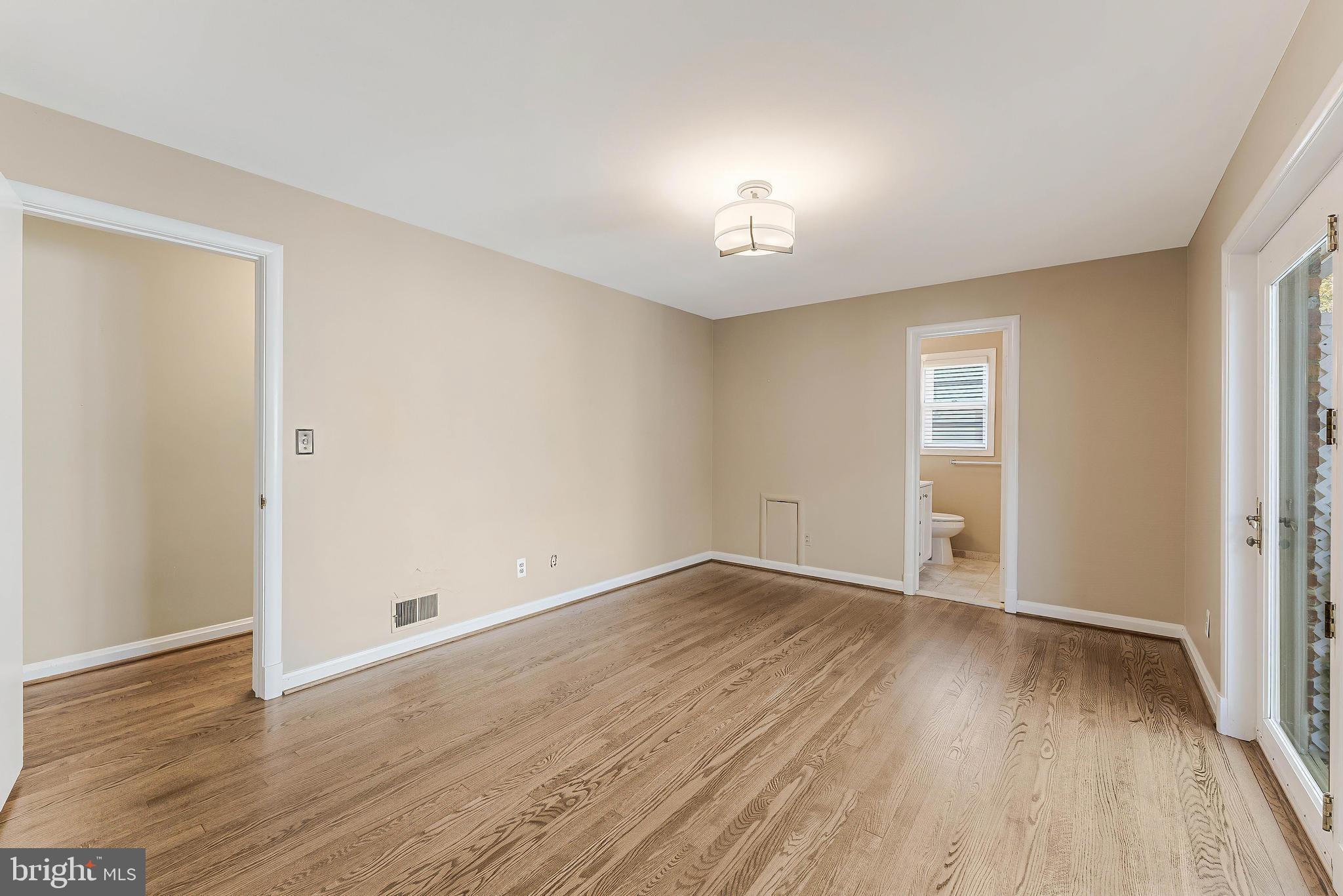 3867 N CHESTERBROOK ROAD