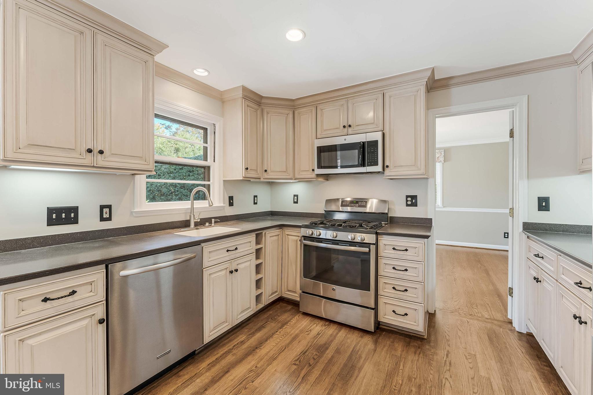 3867 N CHESTERBROOK ROAD