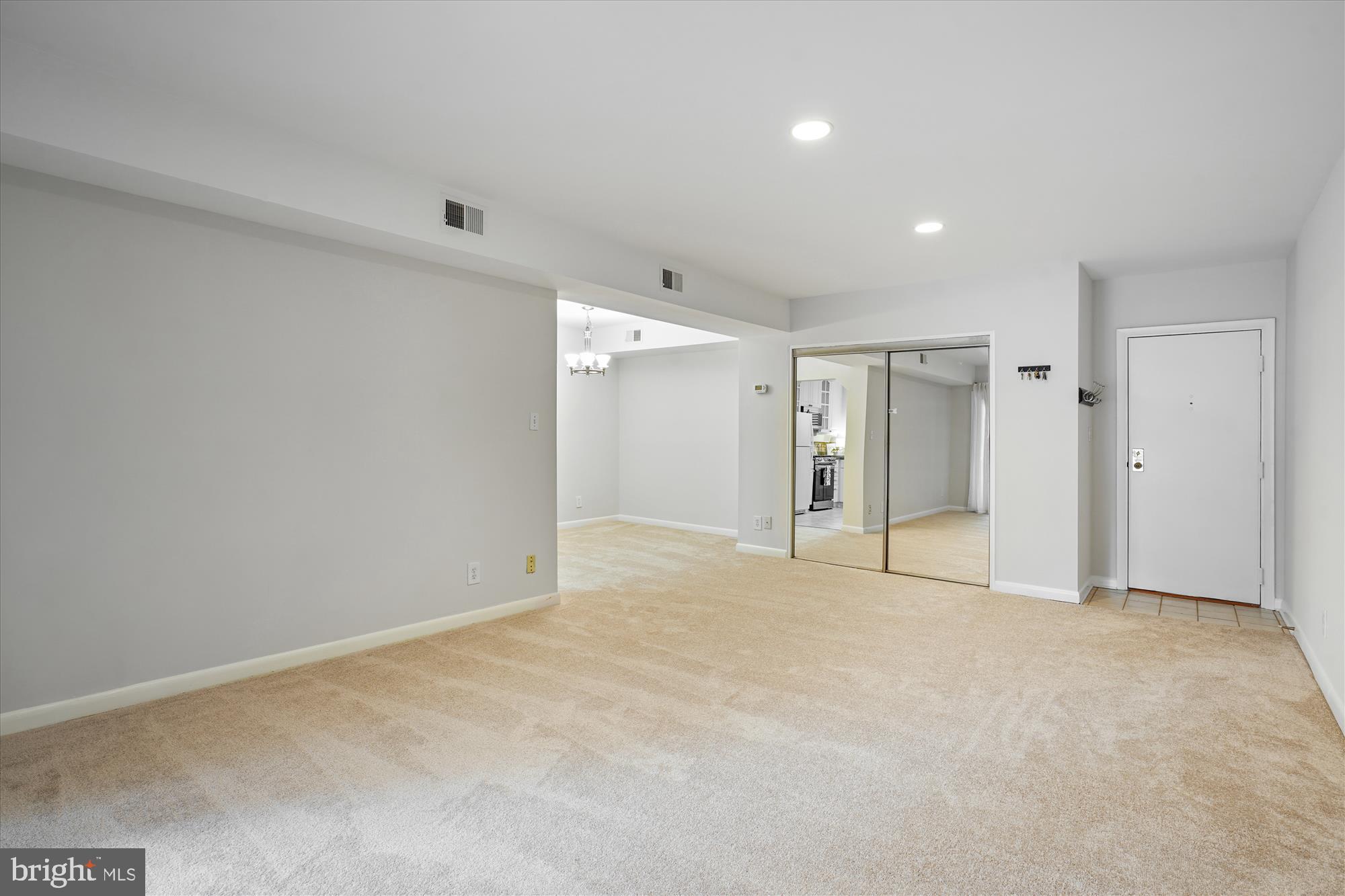 2702 Dartmouth Rd #5