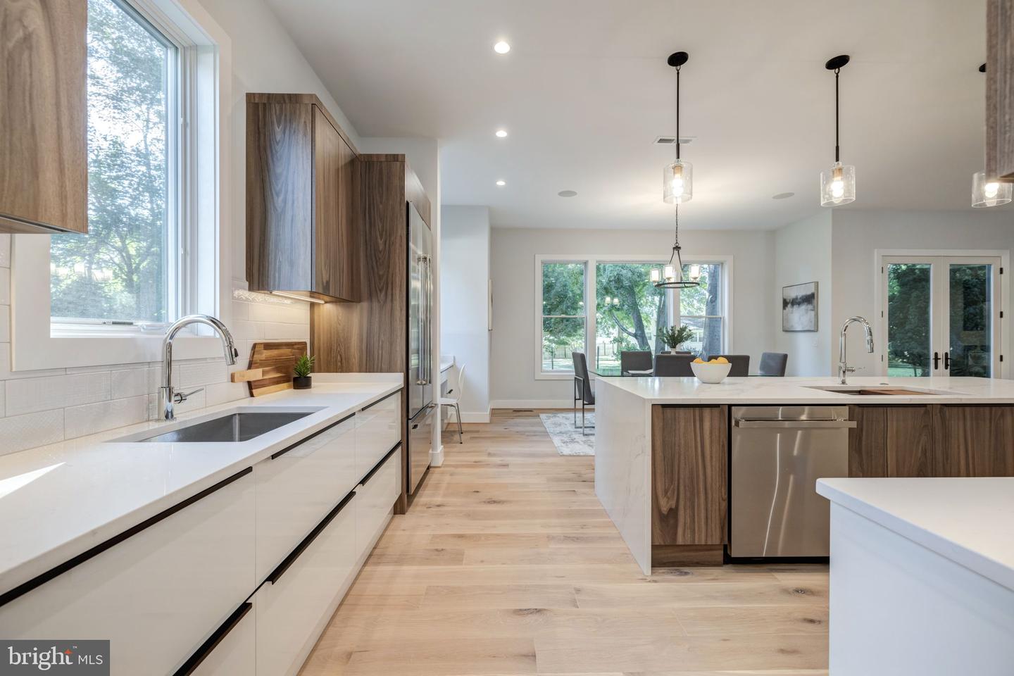 413 Orleans Cir SW