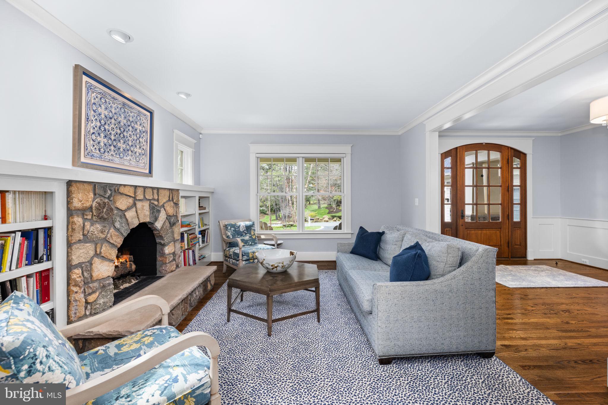 2115 Elliott Ave