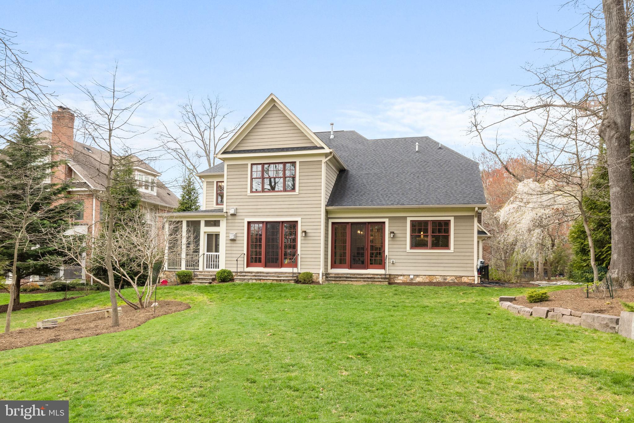 2115 Elliott Ave