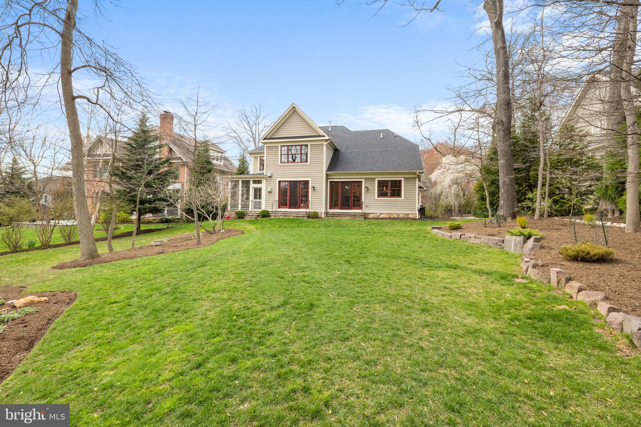 2115 Elliott Ave
