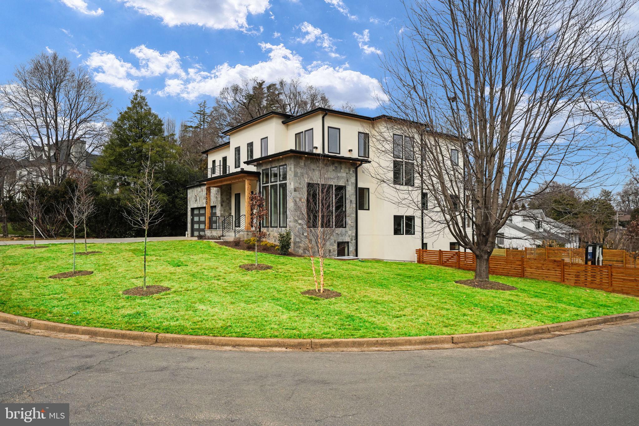 5900 Calla Dr