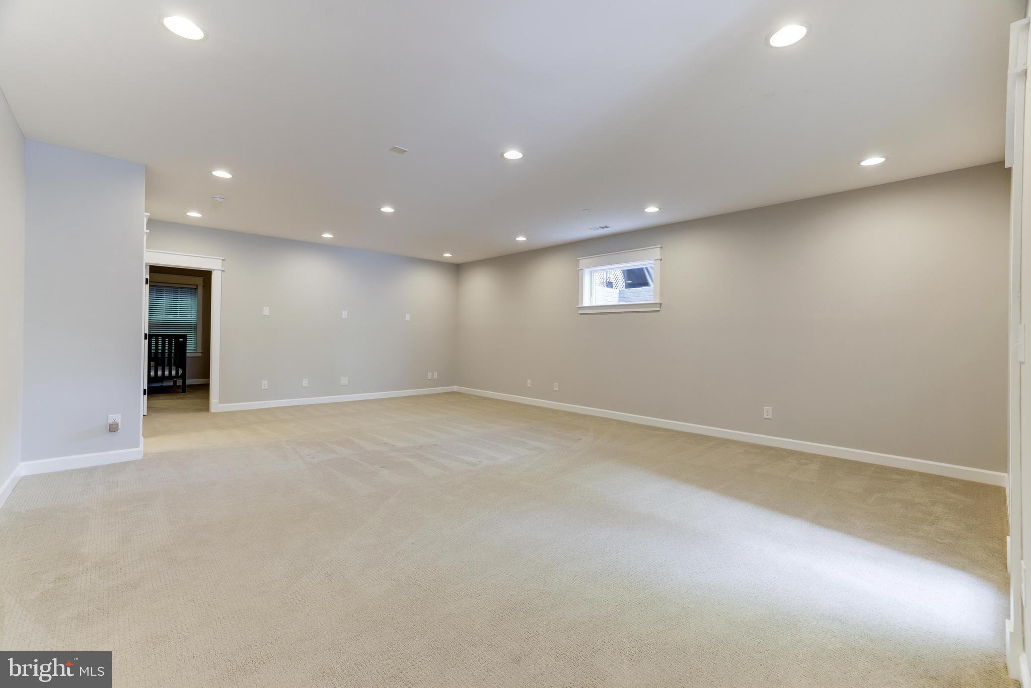 2121 Elliott Ave