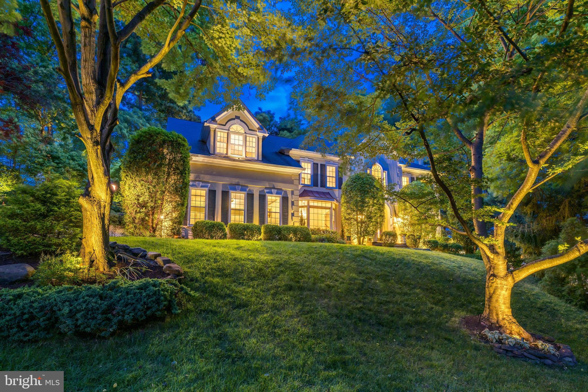 1800 Dominion Crest Ln