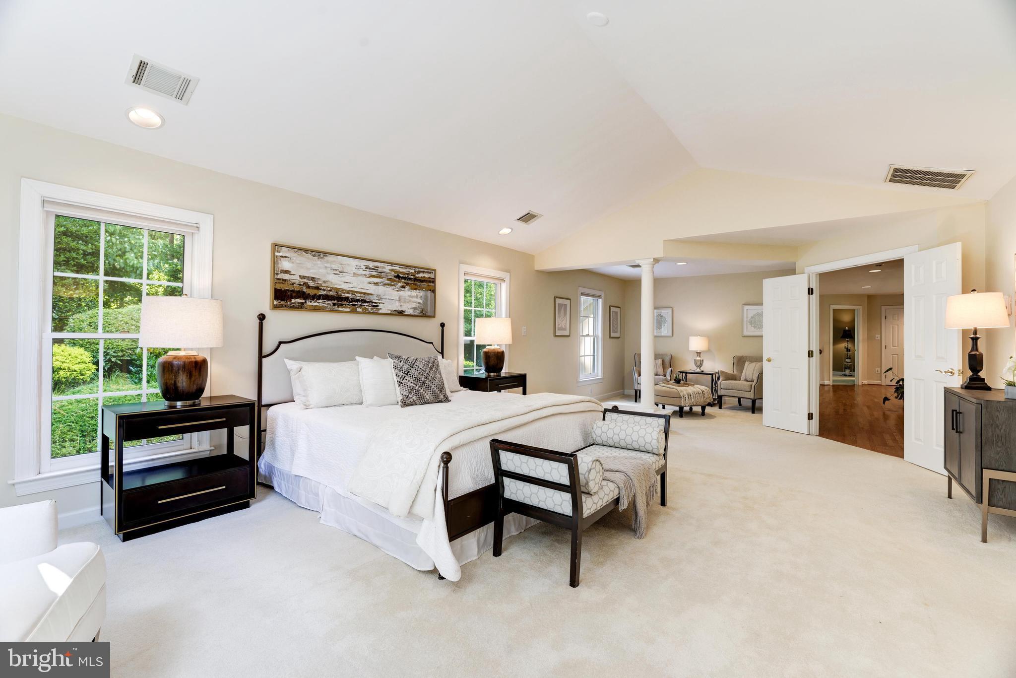 1800 Dominion Crest Ln