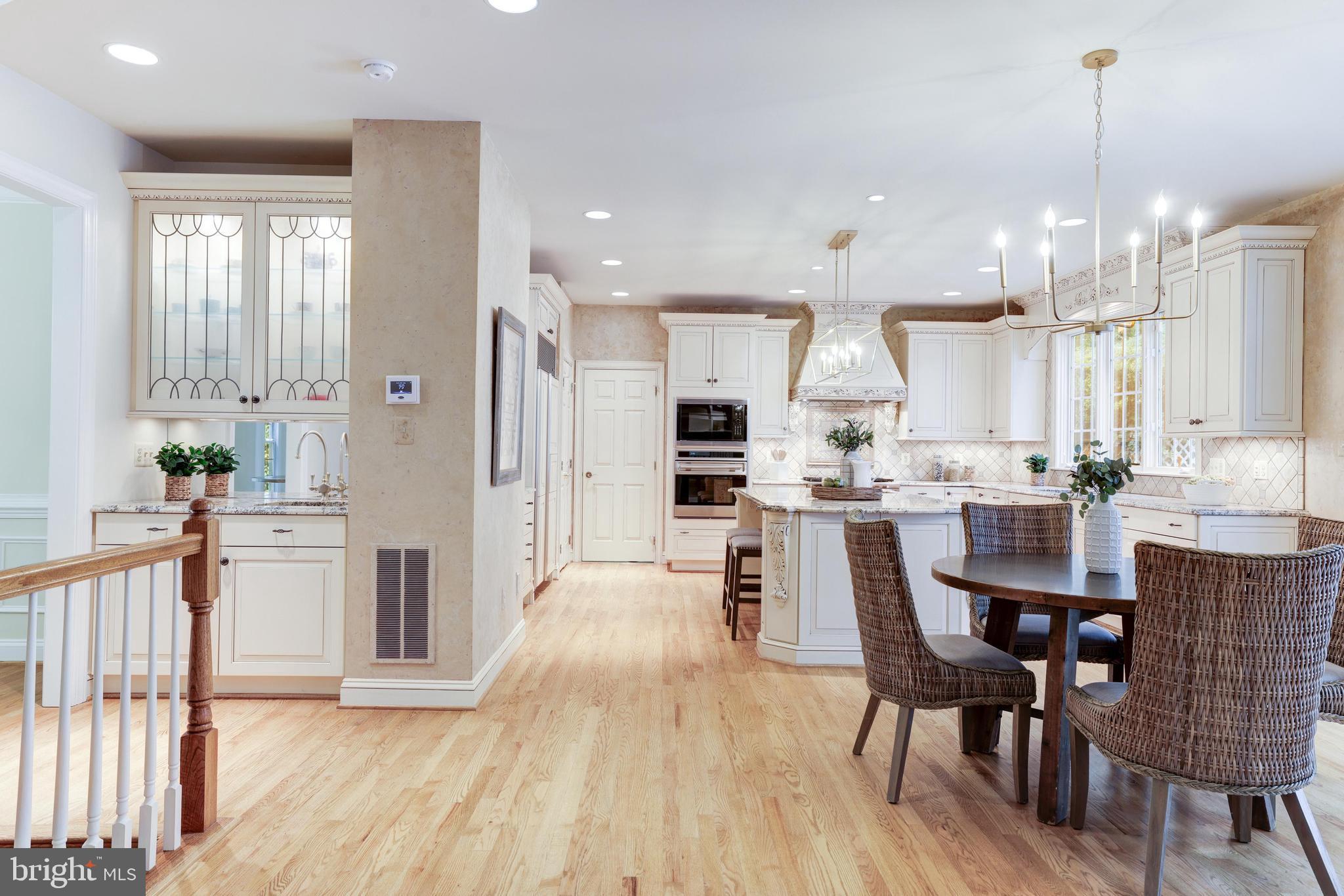 1800 Dominion Crest Ln