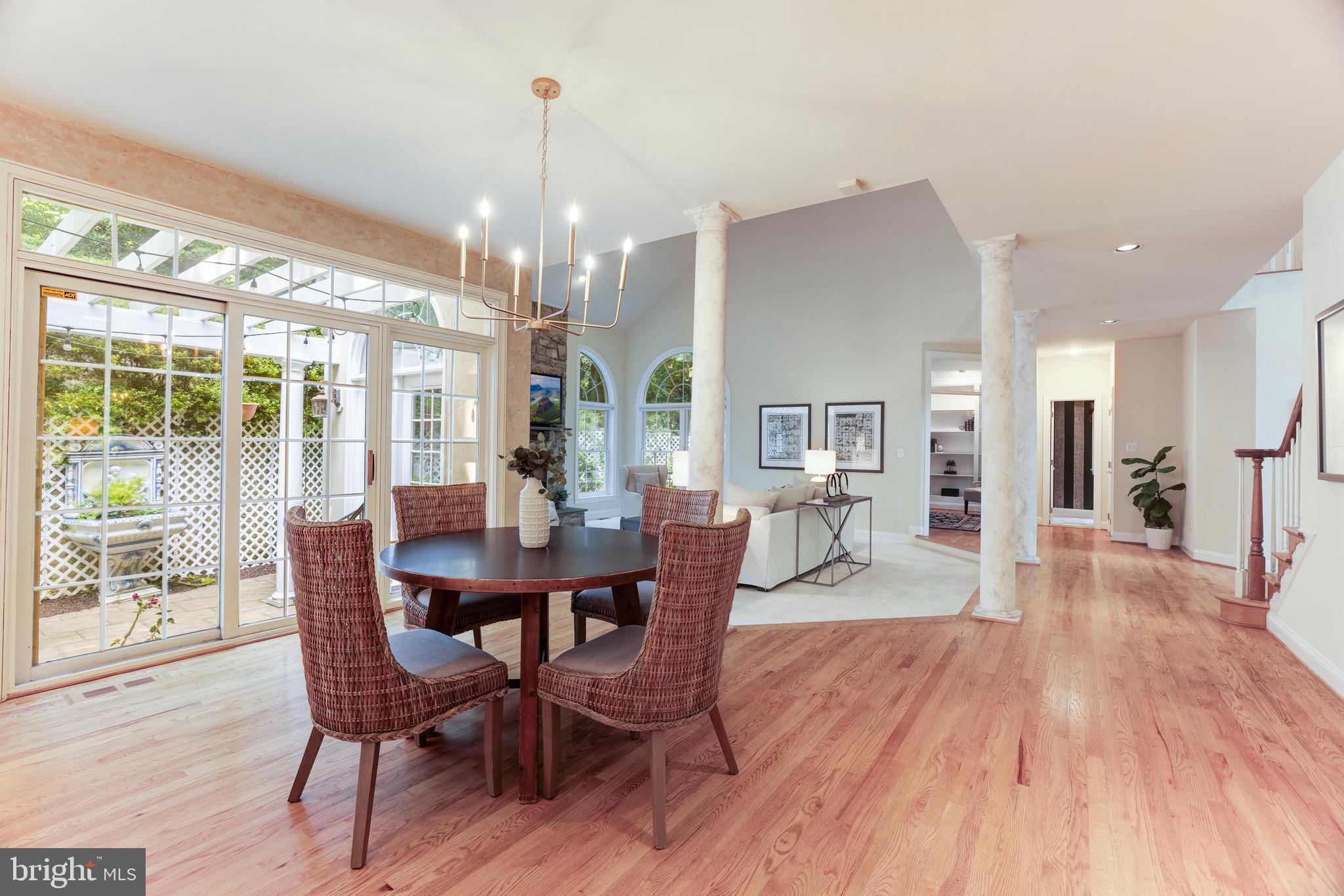 1800 Dominion Crest Ln