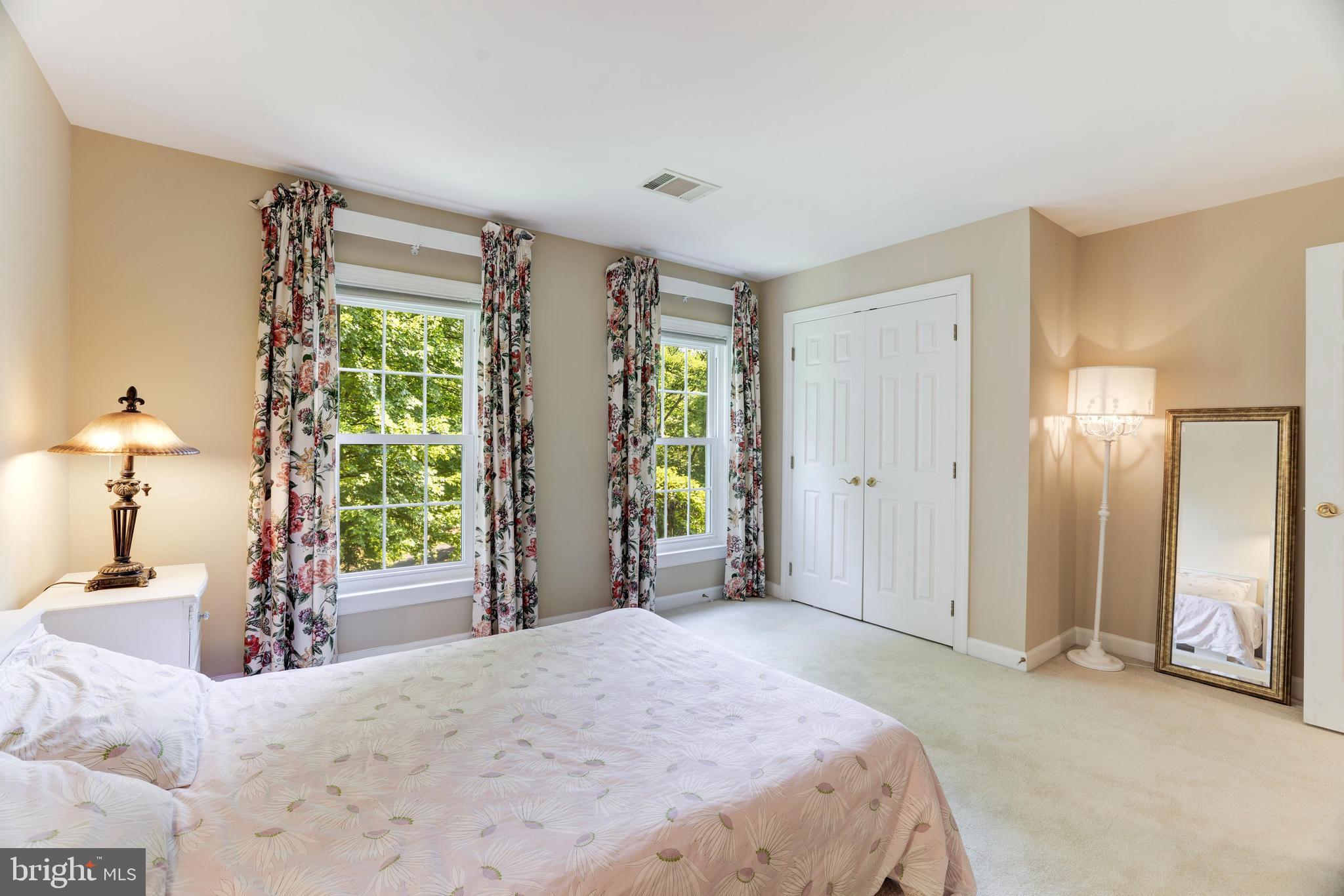 1800 Dominion Crest Ln