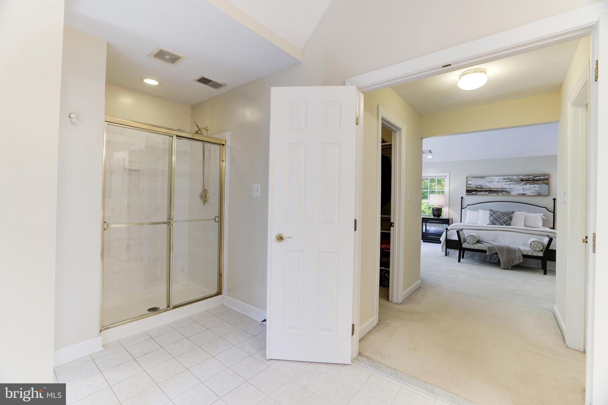 1800 Dominion Crest Ln