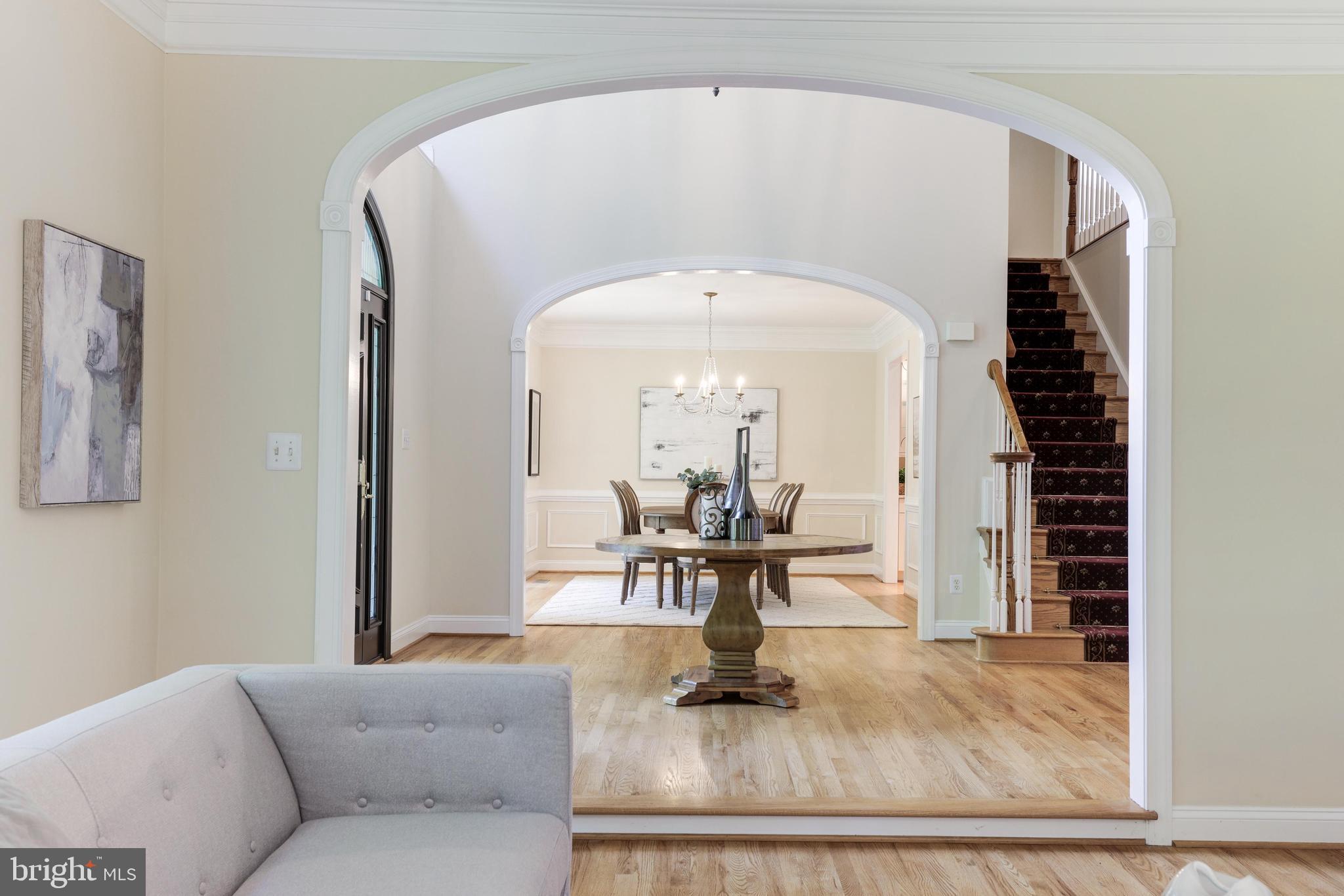 1800 Dominion Crest Ln