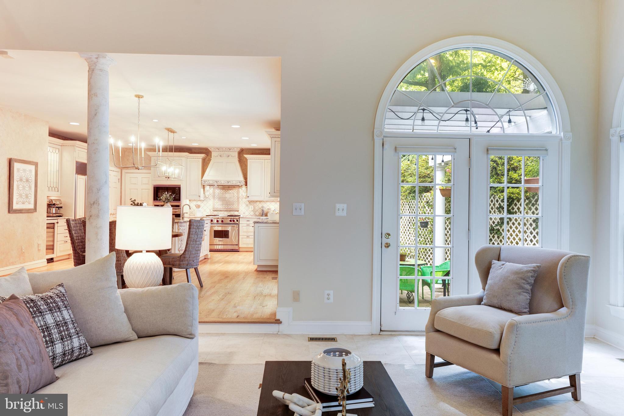 1800 Dominion Crest Ln