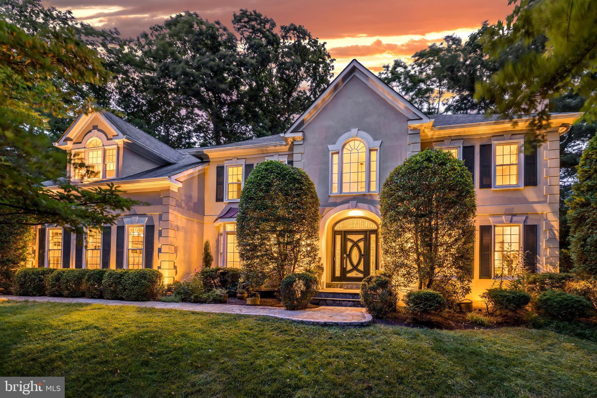 1800 Dominion Crest Ln