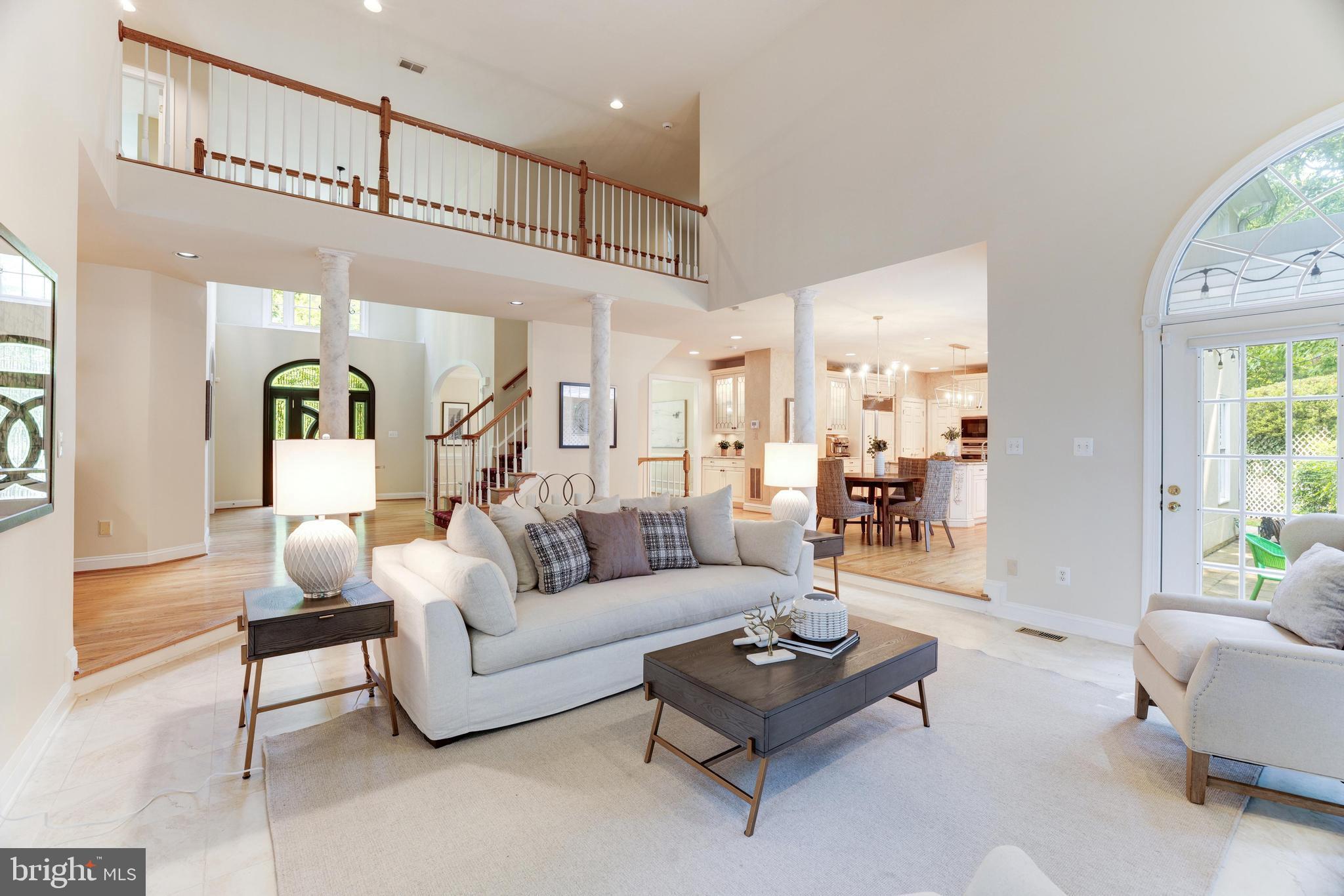 1800 Dominion Crest Ln