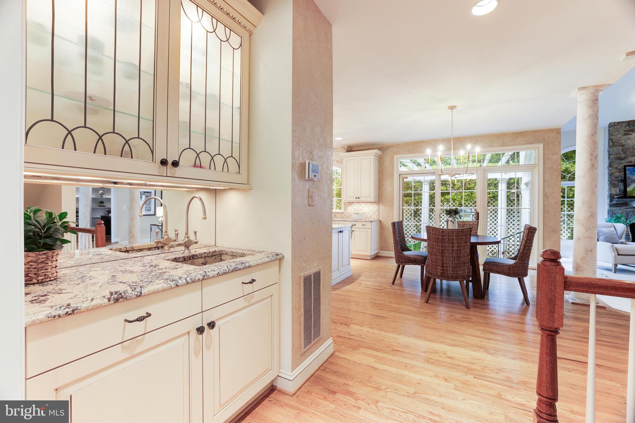 1800 Dominion Crest Ln