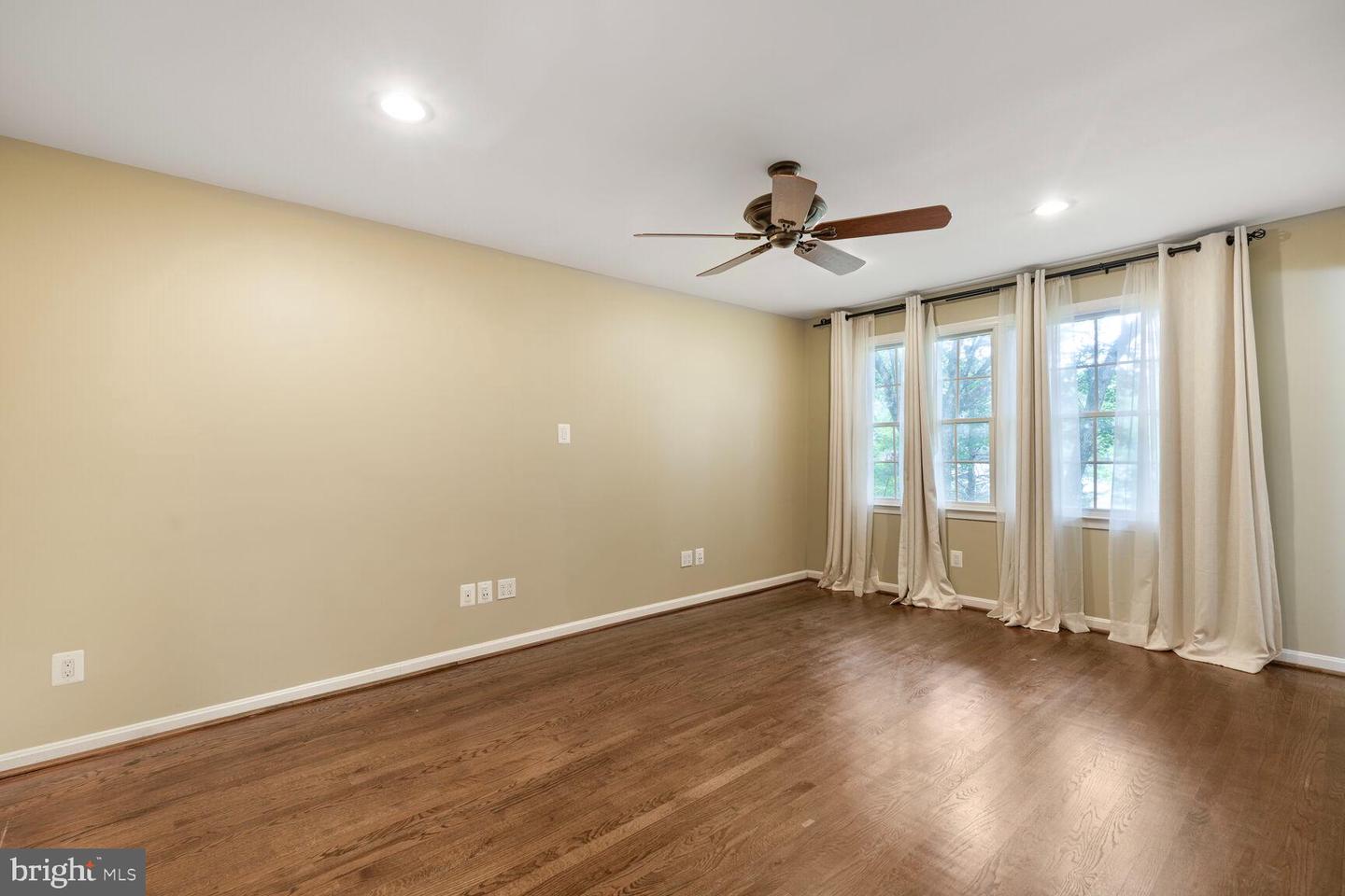 1311 CAPULET CT