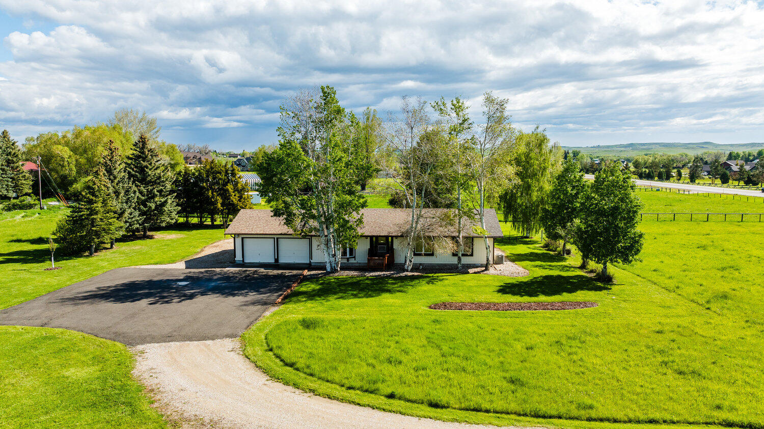 150 St Hwy 335