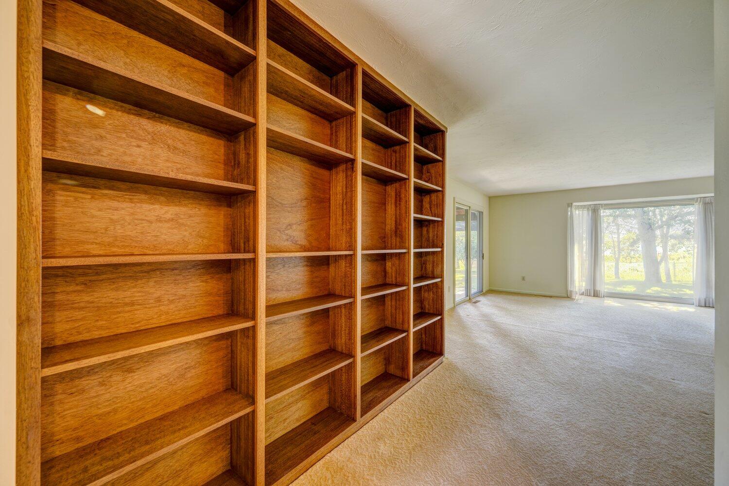 118 Scott Drive