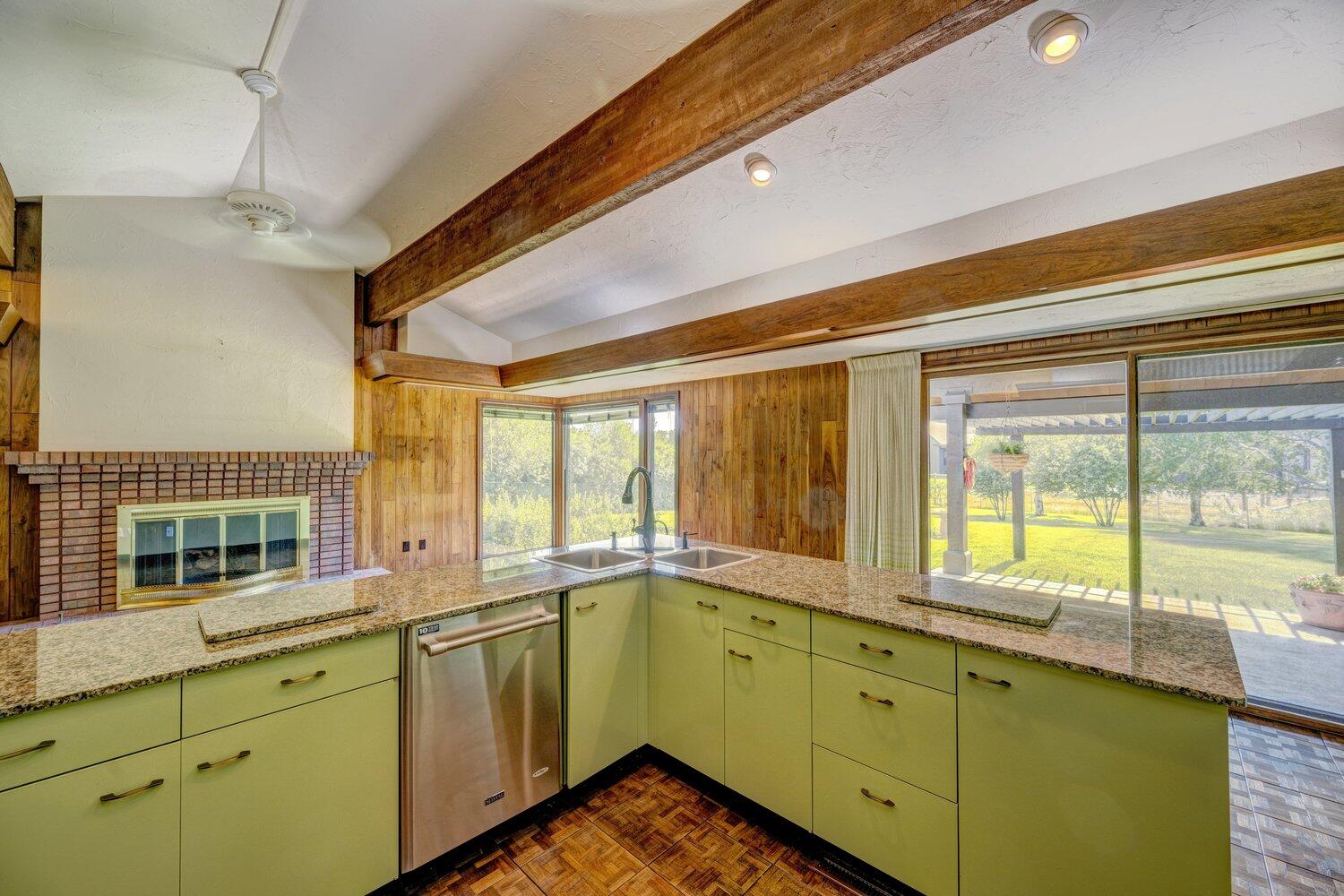 118 Scott Drive