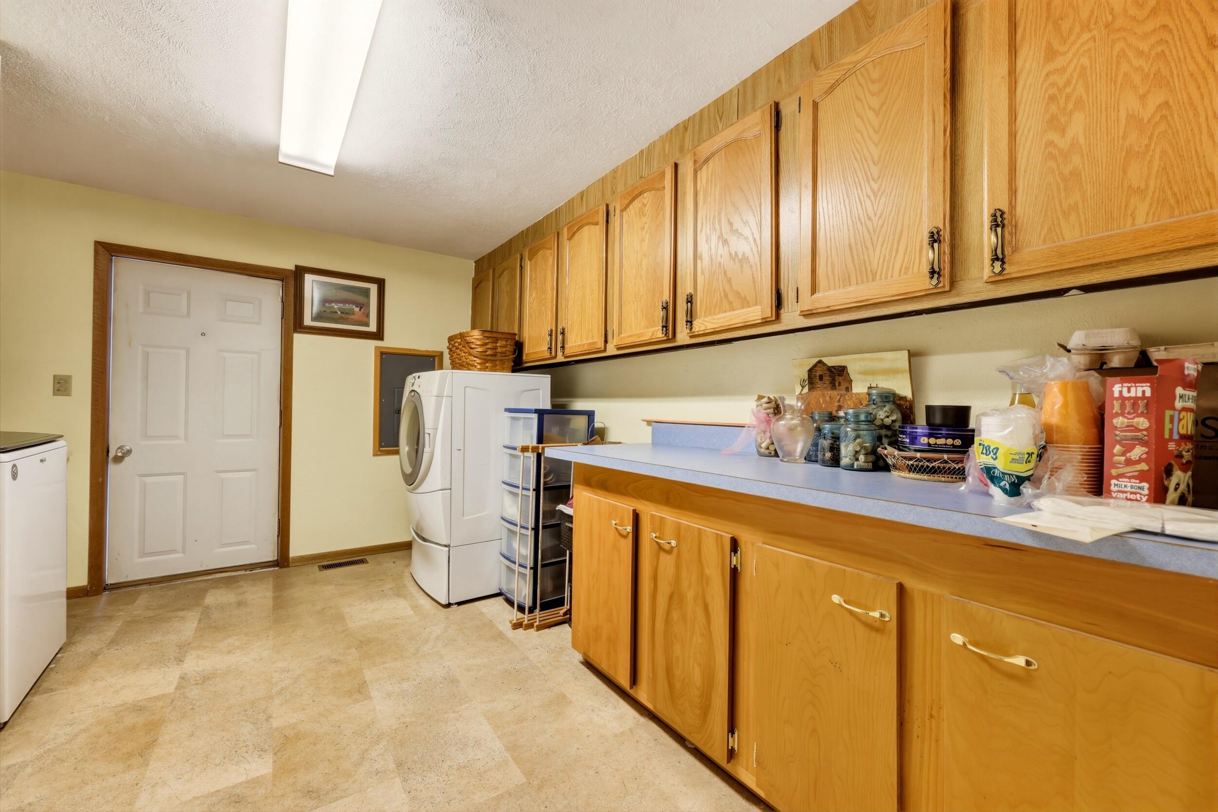 1 Pleasant View Lane