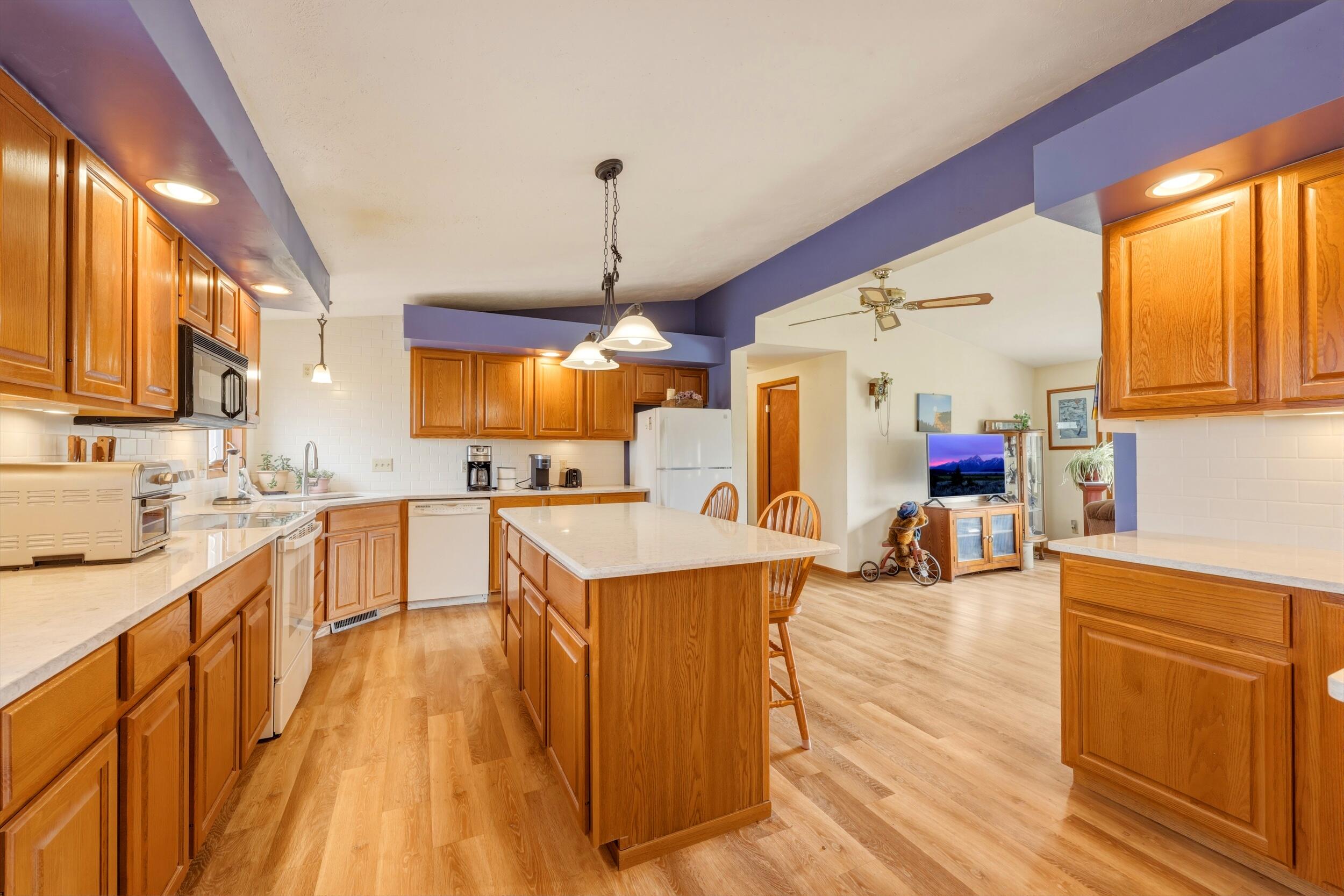 1 Pleasant View Lane