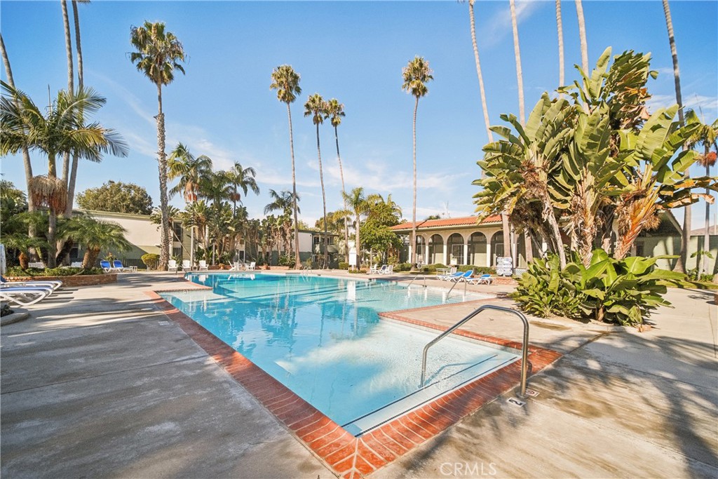3700 Dean Drive 2703