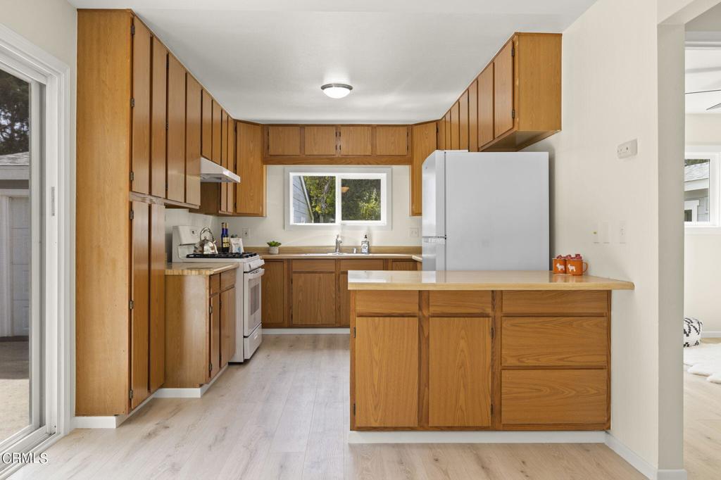 66 W Oak View Avenue