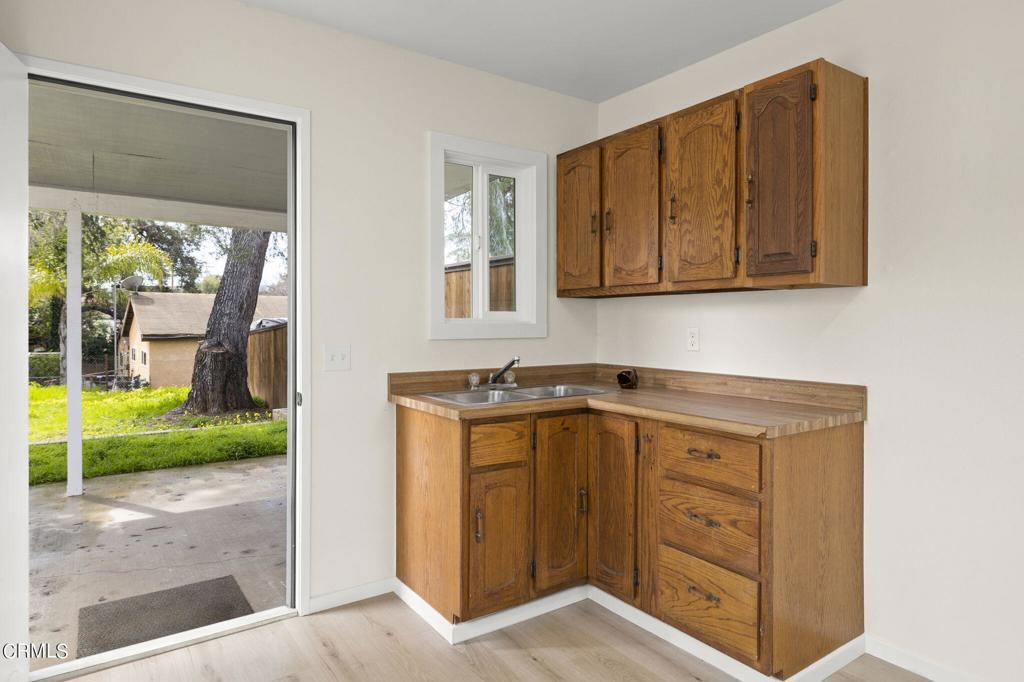 66 W Oak View Avenue