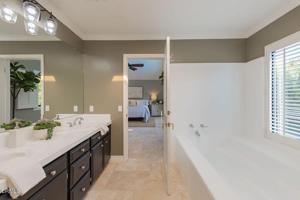 1270 Foothill Road