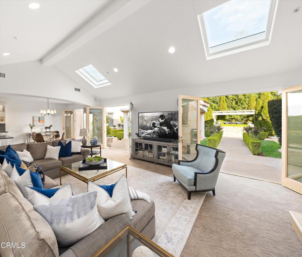 3108 Calle De Marejada