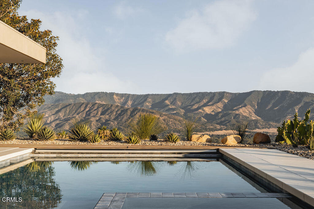 1465 Foothill Road