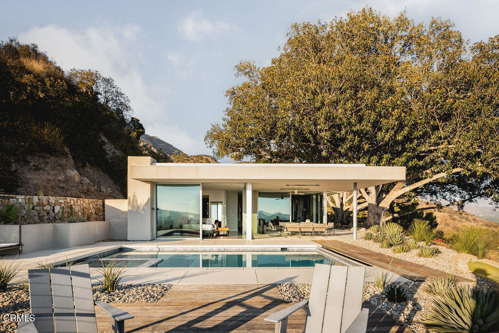 1465 Foothill Road