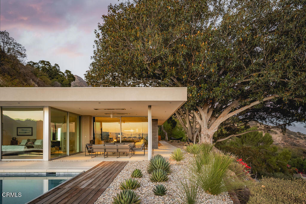 1465 Foothill Road