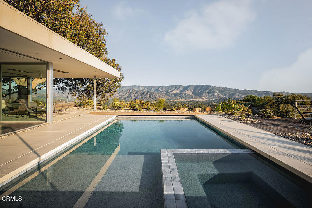 1465 Foothill Road