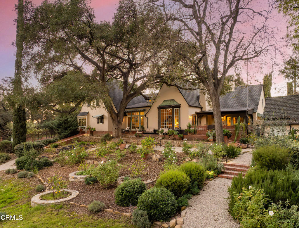 1104 Foothill Road