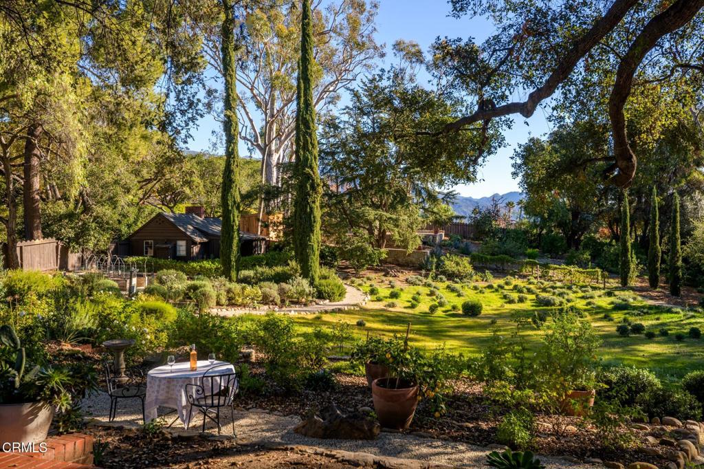1104 Foothill Road