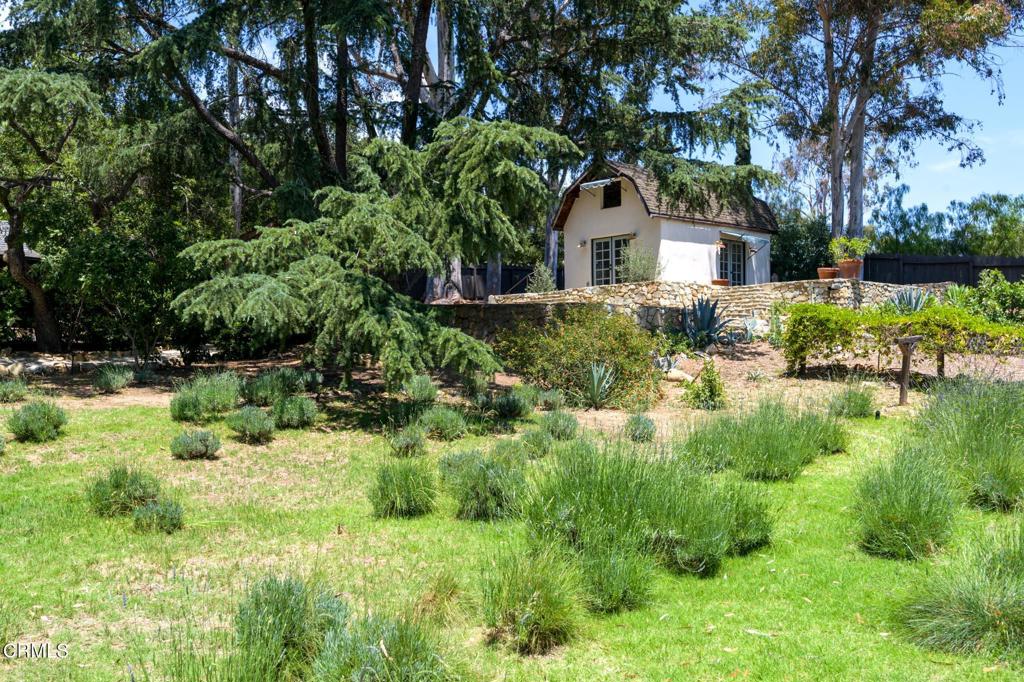 1104 Foothill Road