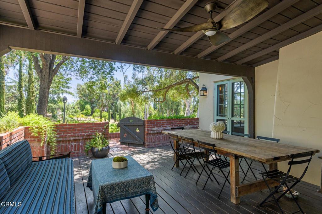 1104 Foothill Road