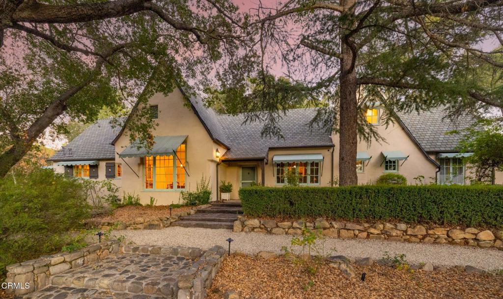 1104 Foothill Road