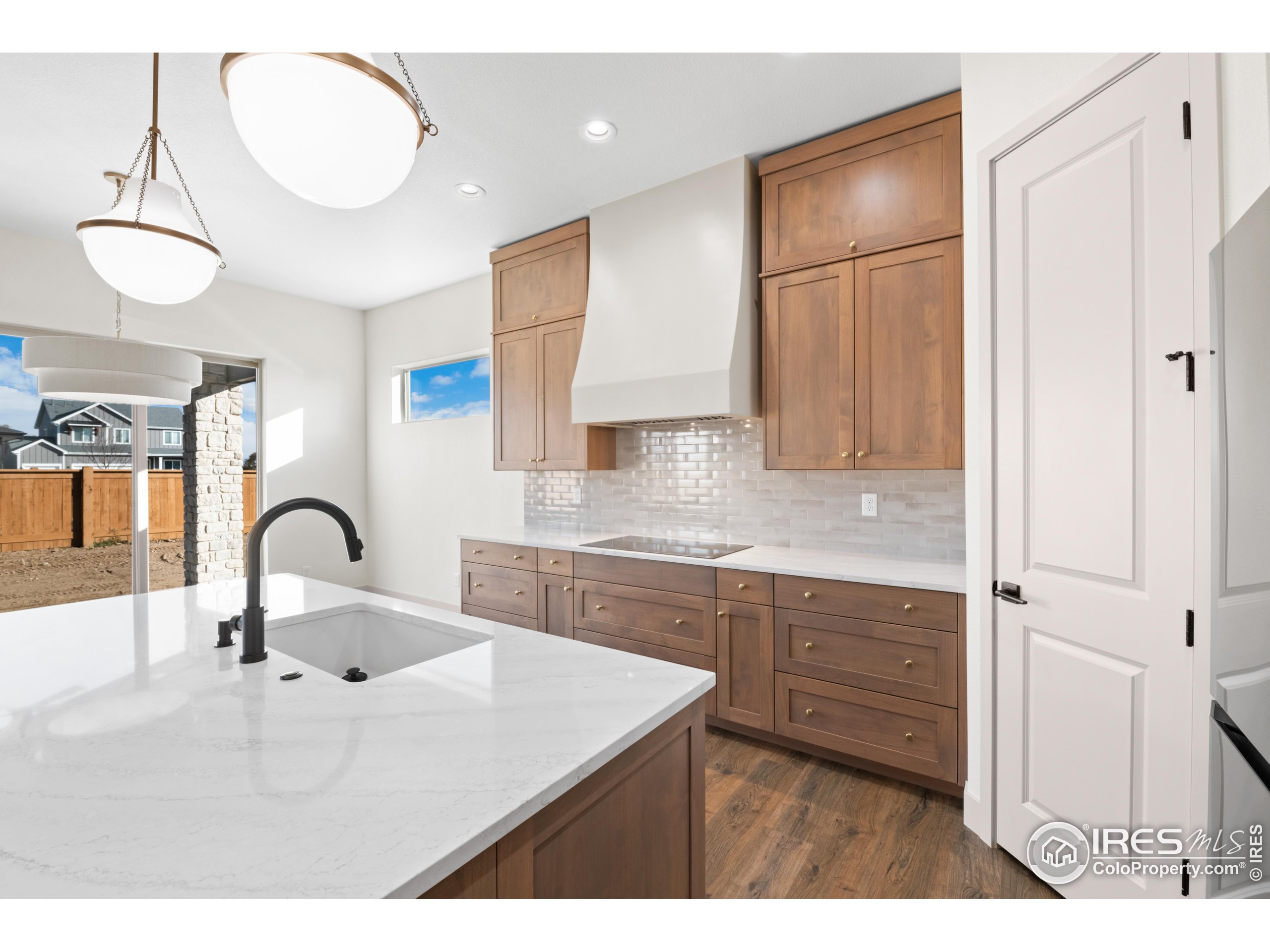 144 Boxwood Dr