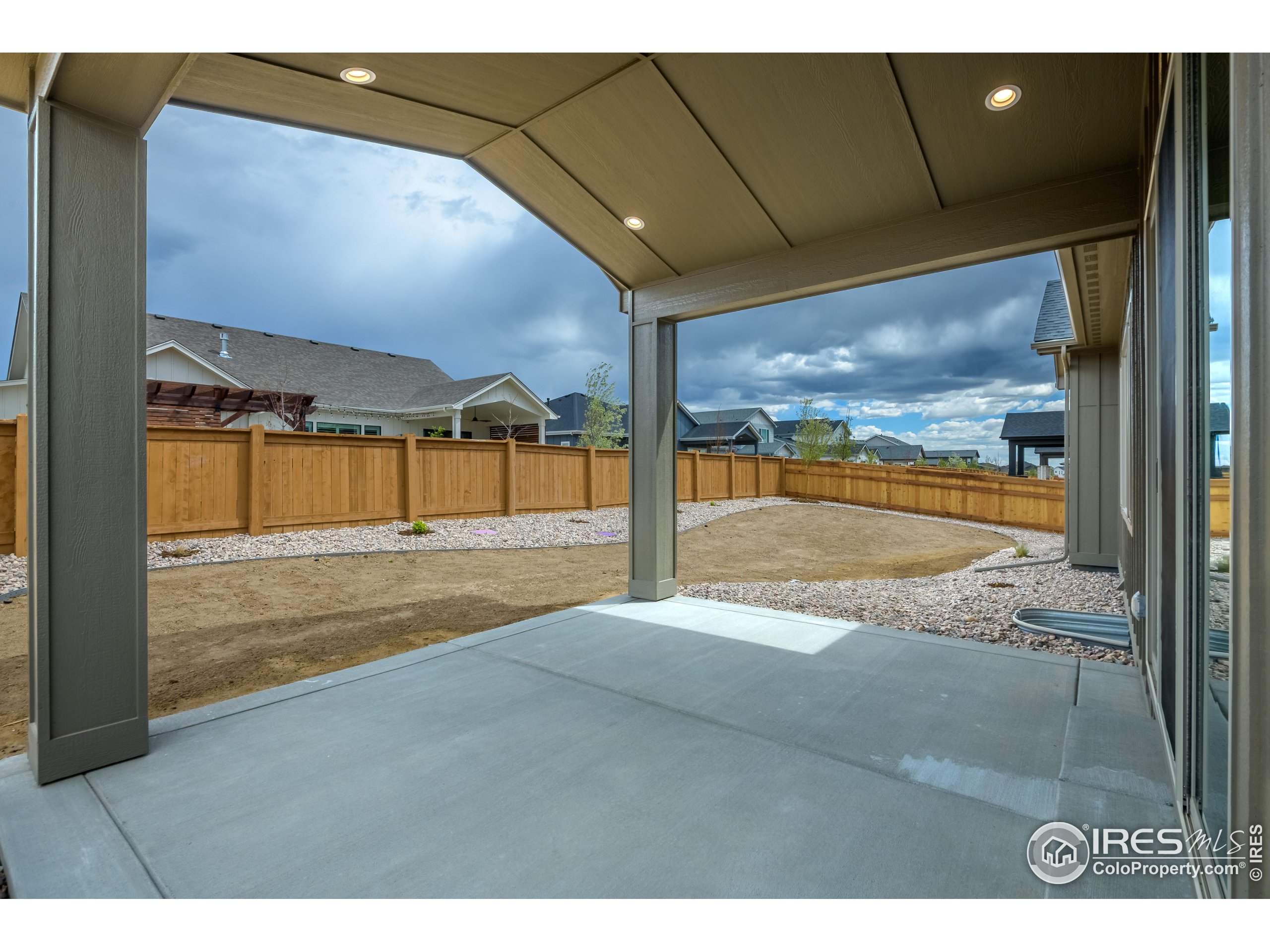 144 Boxwood Dr