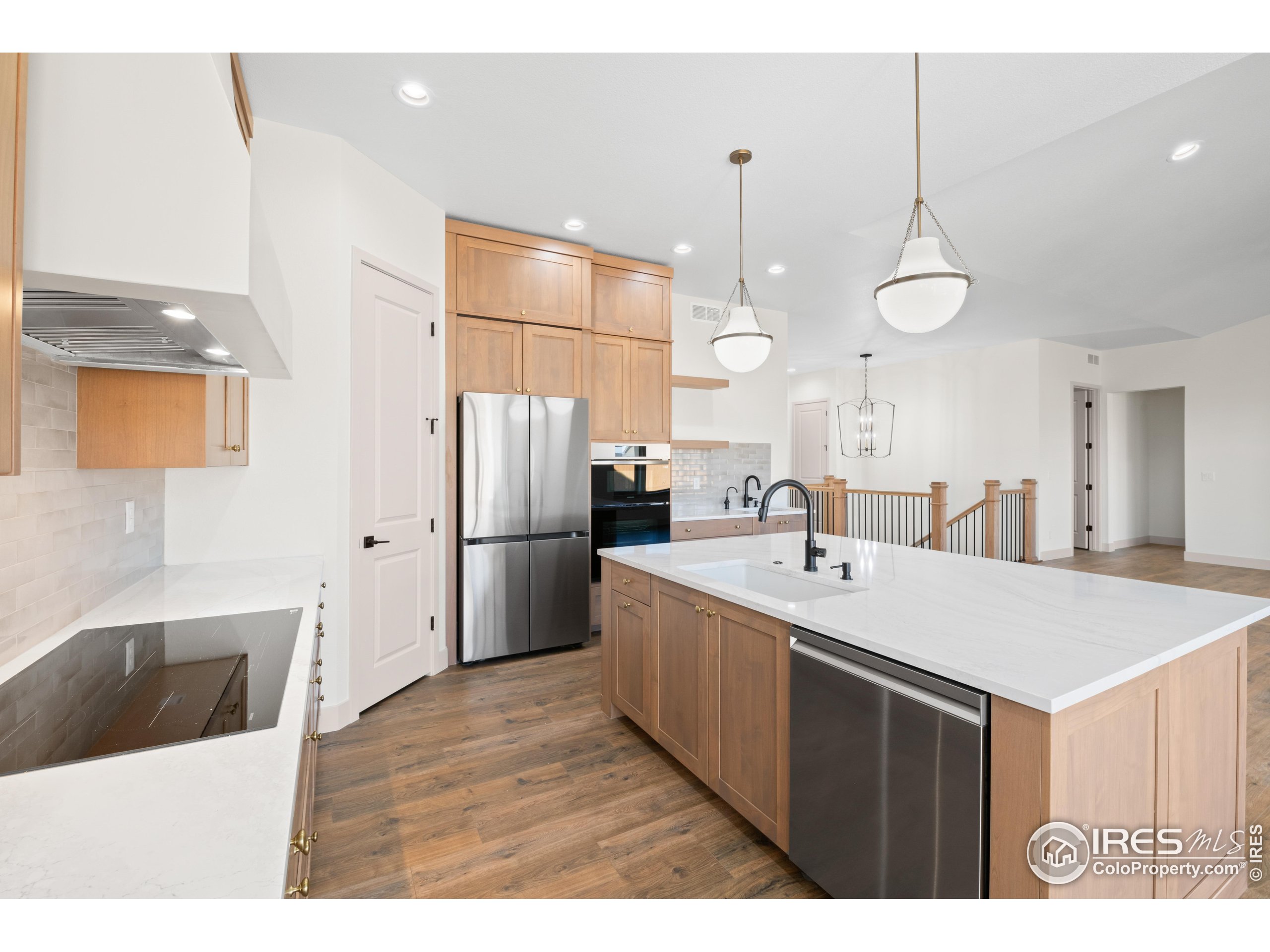144 Boxwood Dr