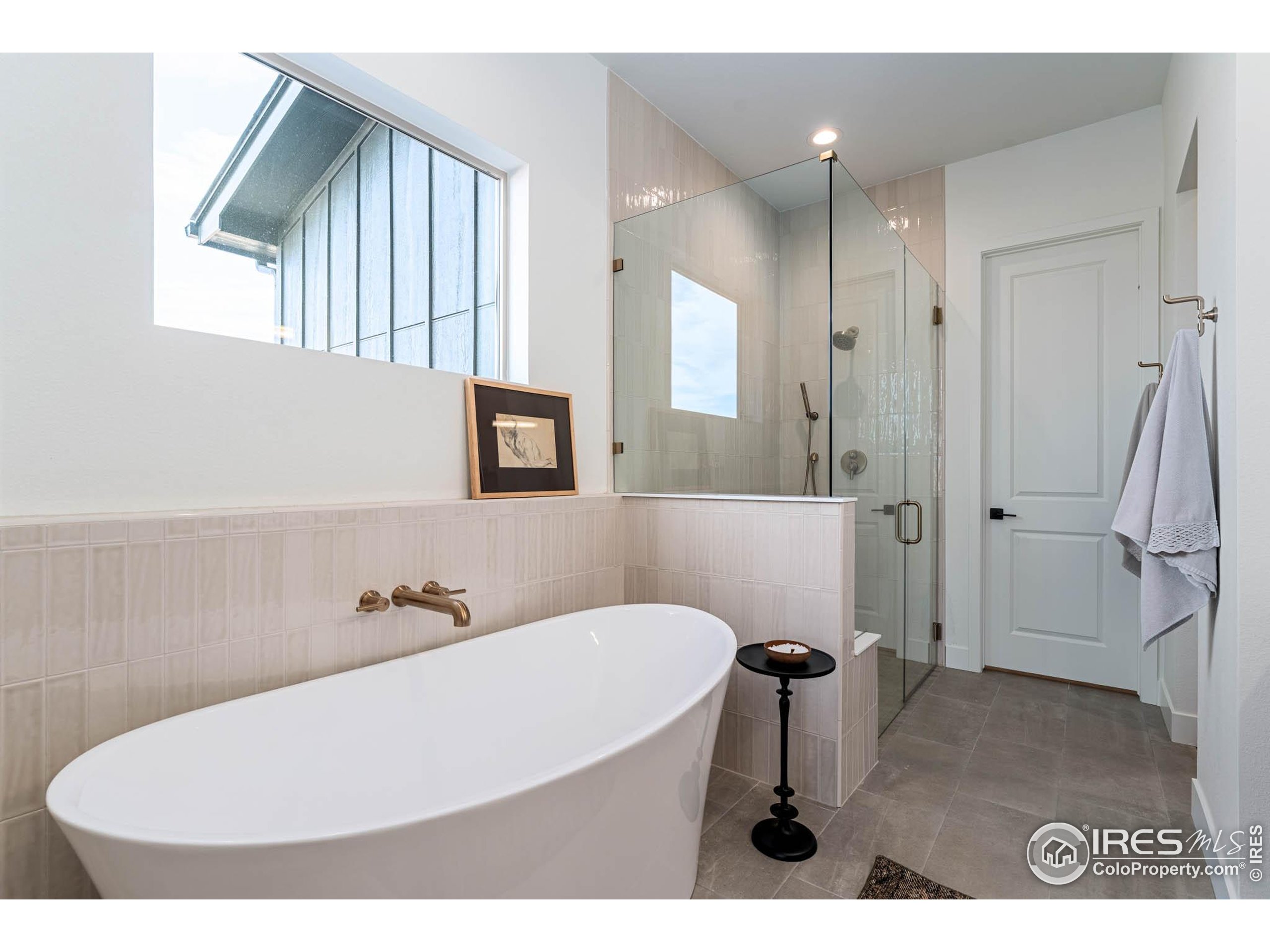 144 Boxwood Dr