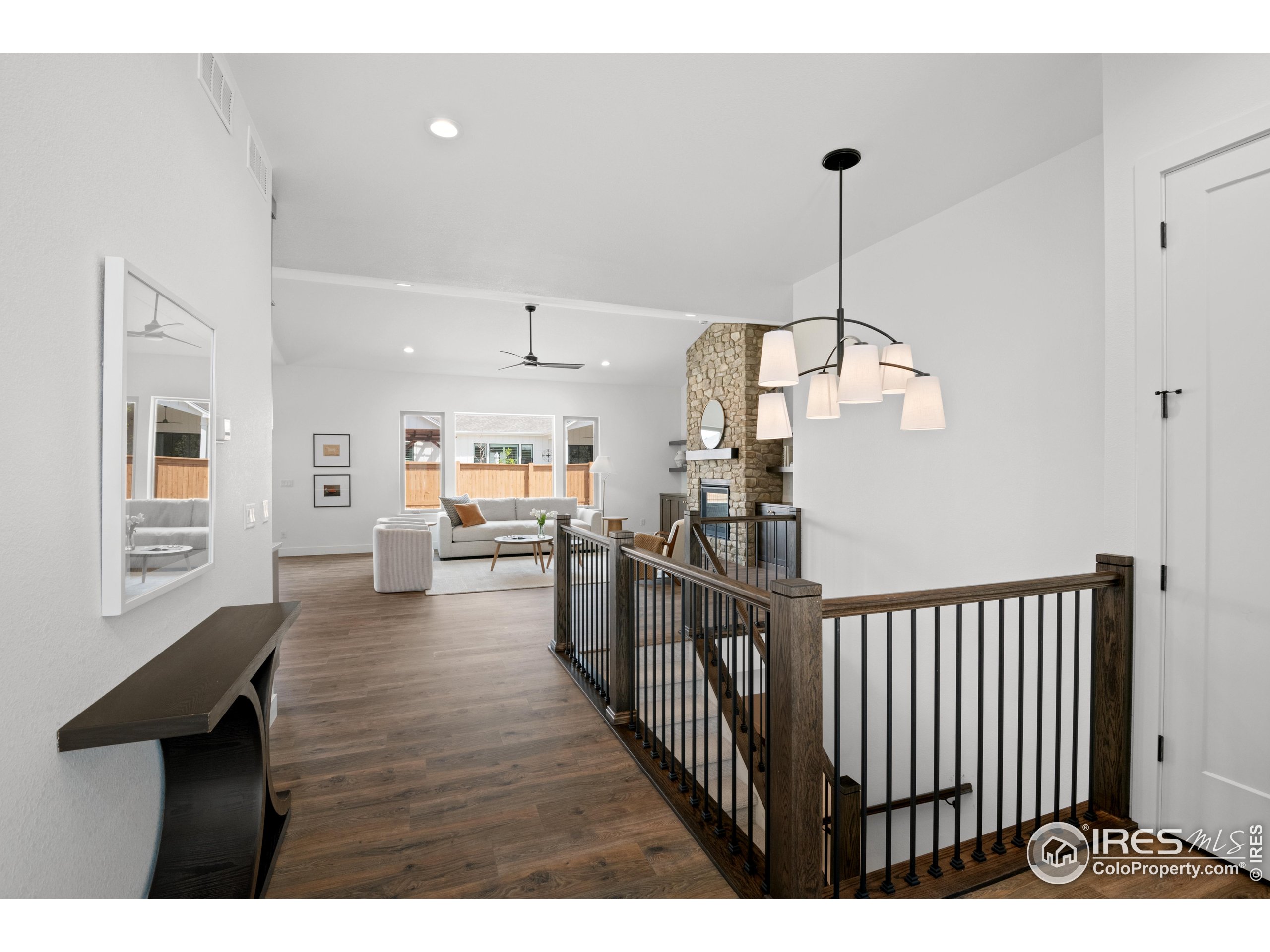 144 Boxwood Dr