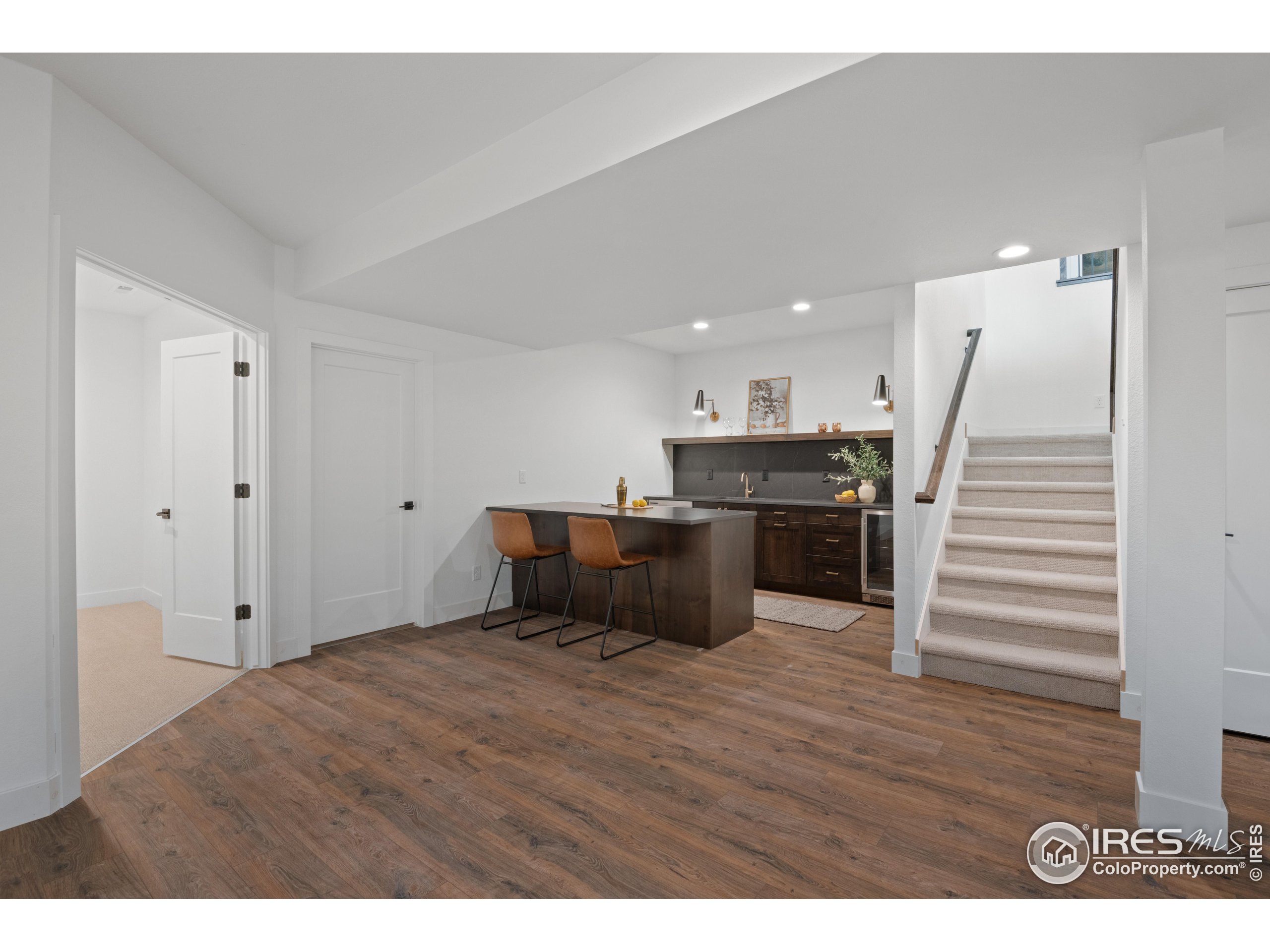 144 Boxwood Dr