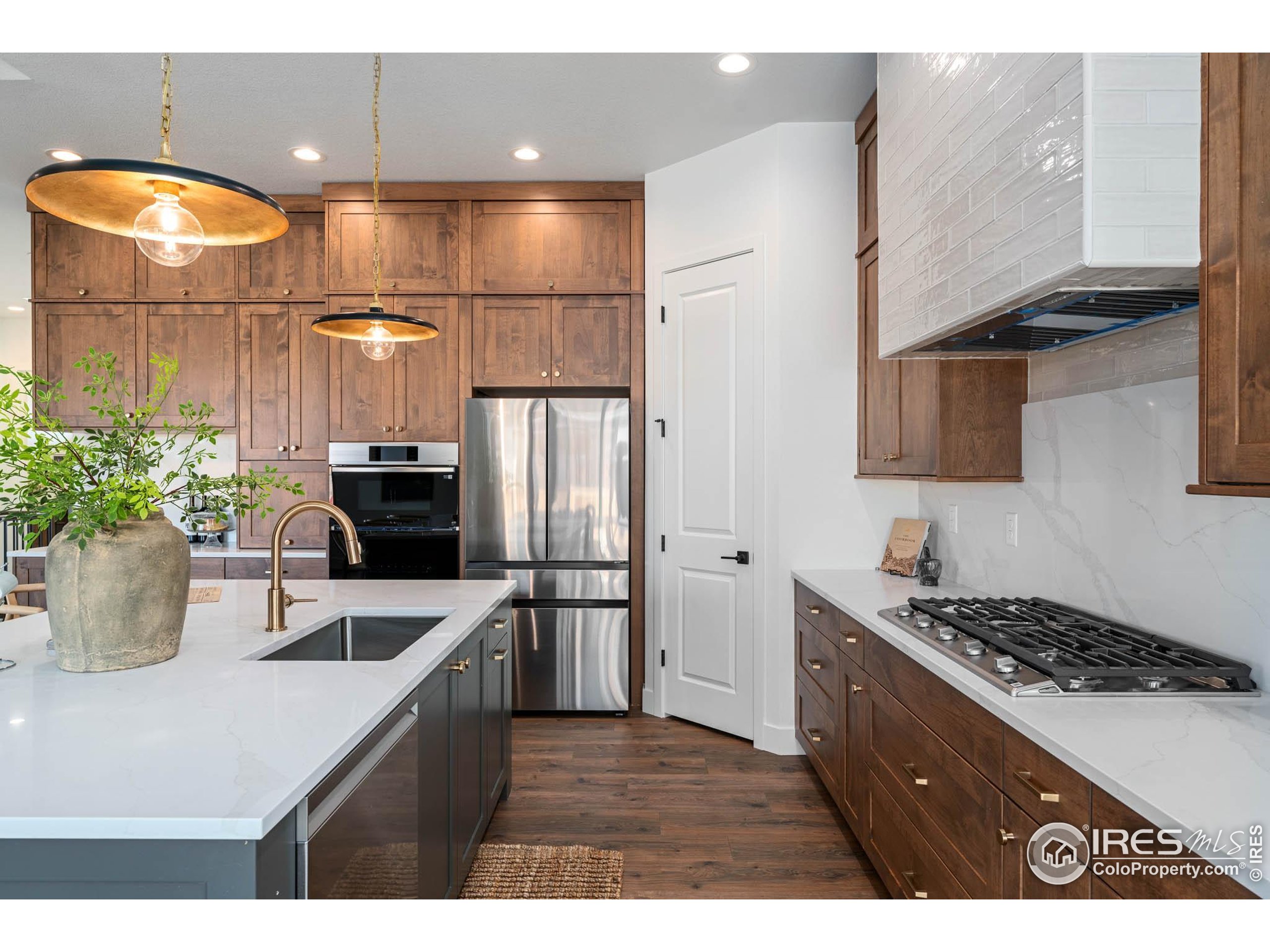 144 Boxwood Dr
