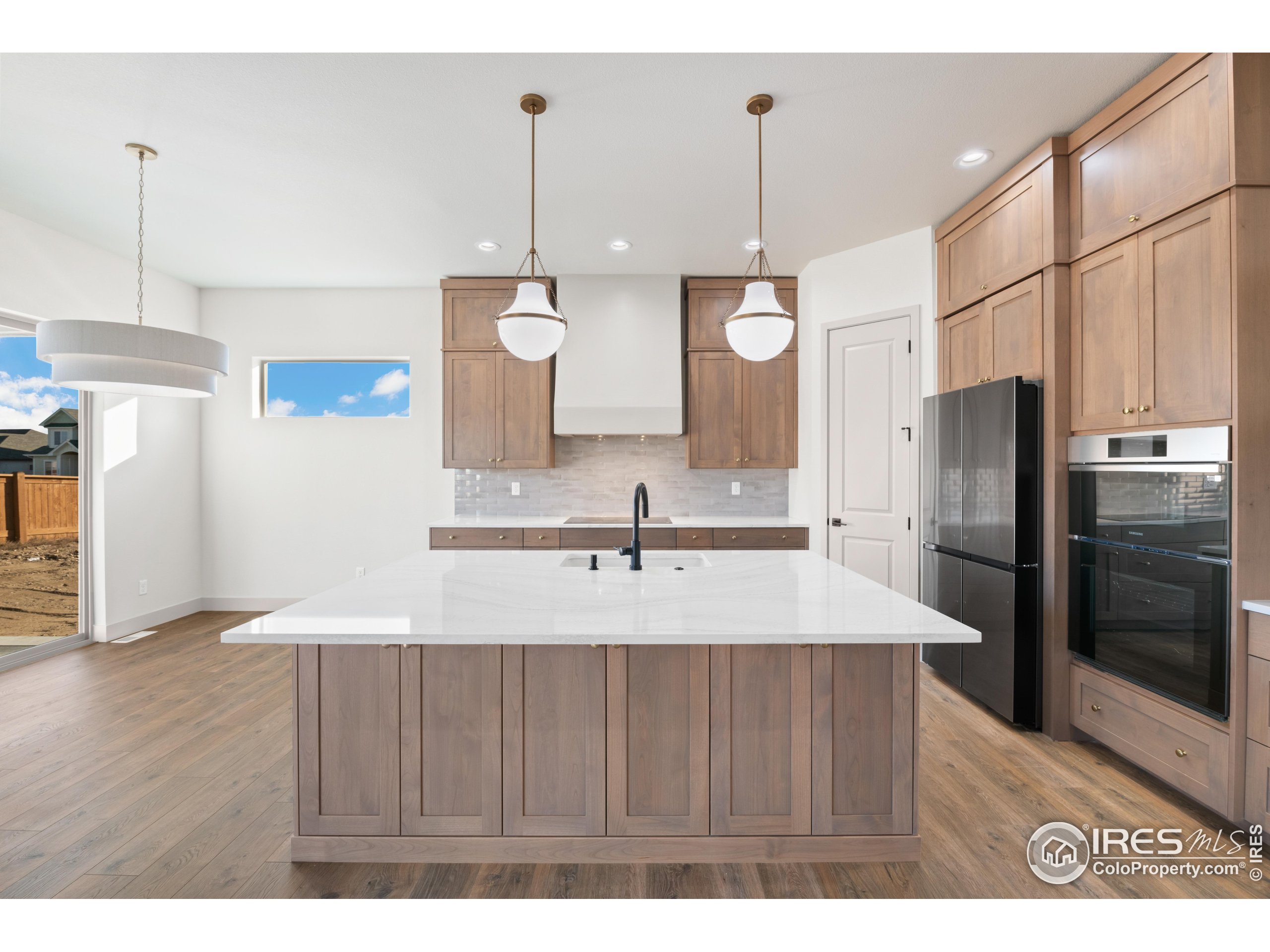 144 Boxwood Dr