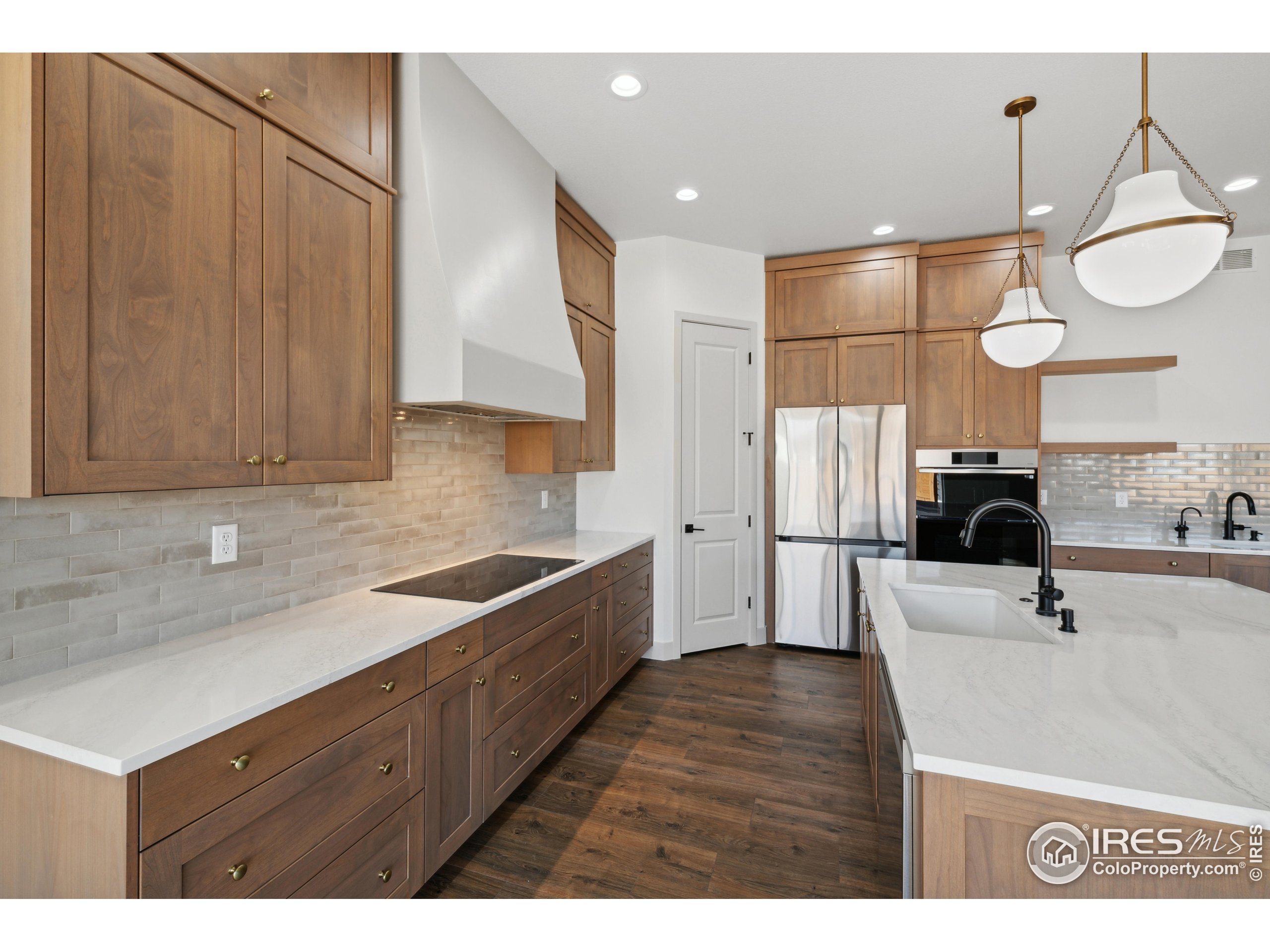 144 Boxwood Dr